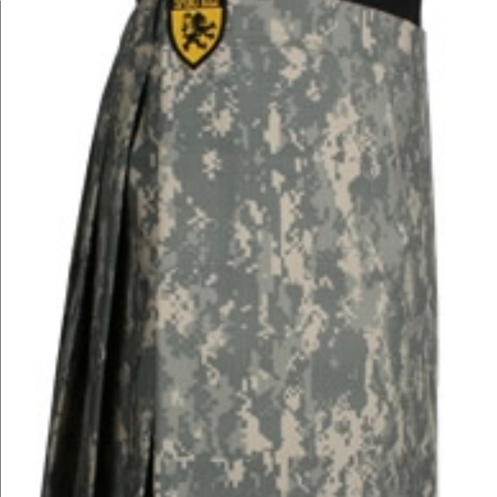 SportKilt Camo with pockets and adjustment belts